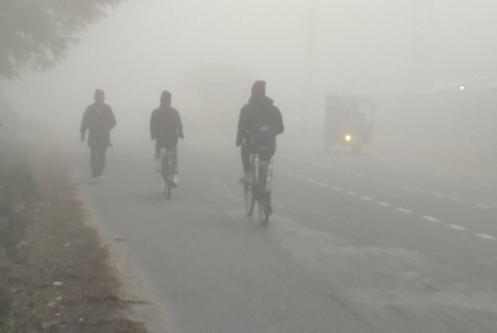 চুয়াডাঙ্গায় তাপমাত্রা নামল ৬.৬ ডিগ্রিতে, শিক্ষা প্রতিষ্ঠান বন্ধ