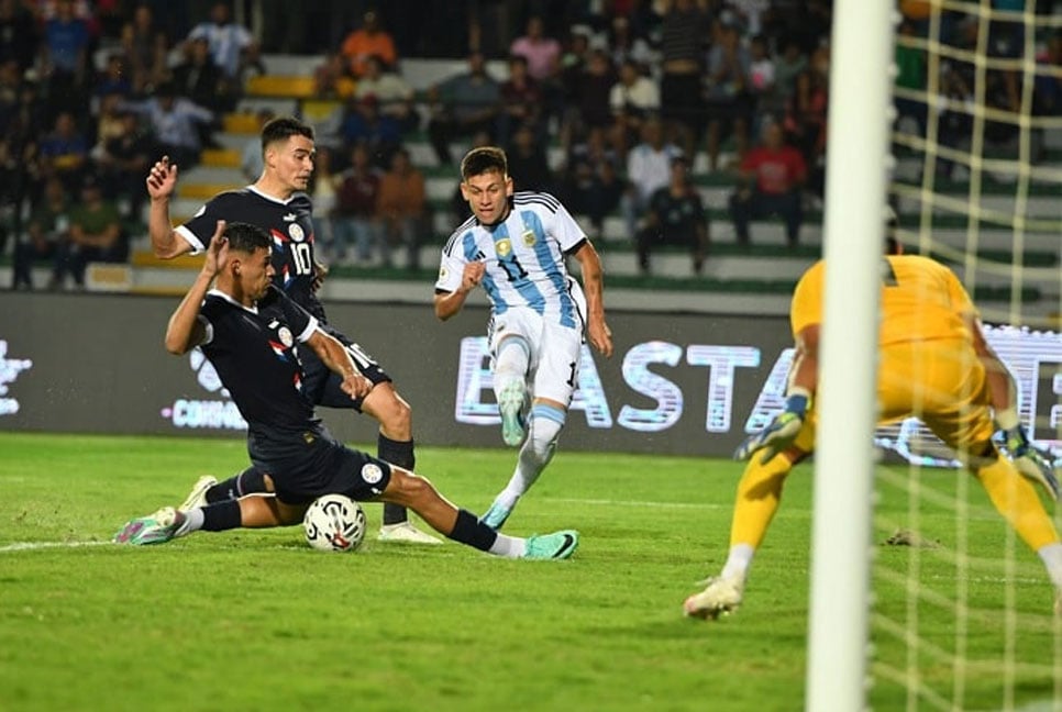 পিছিয়ে পড়ে কোনওমতে ড্র আর্জেন্টিনার