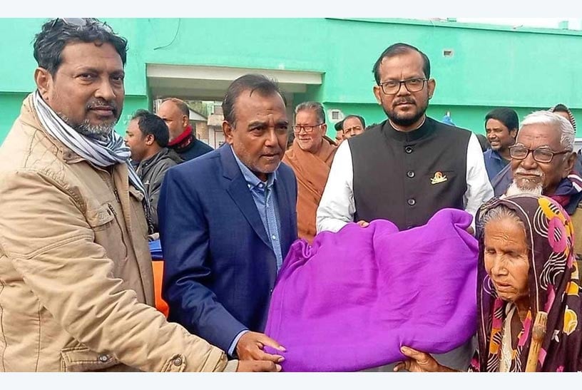 বসুন্ধরার কম্বল পেলেন কুষ্টিয়ার শীতার্তরা
