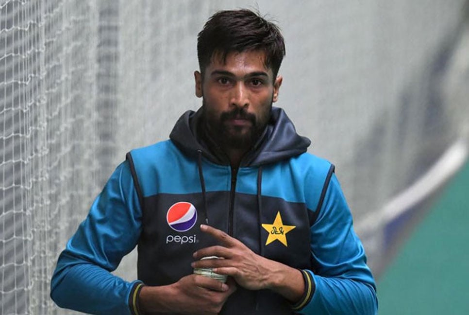 আস্থার প্রতিদান দিতে চান আমির