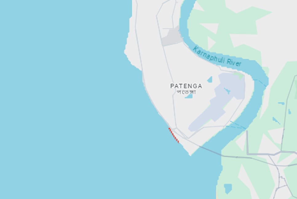 চট্টগ্রামে বিমান বাহিনীর প্রশিক্ষণ যুদ্ধবিমান বিধ্বস্ত