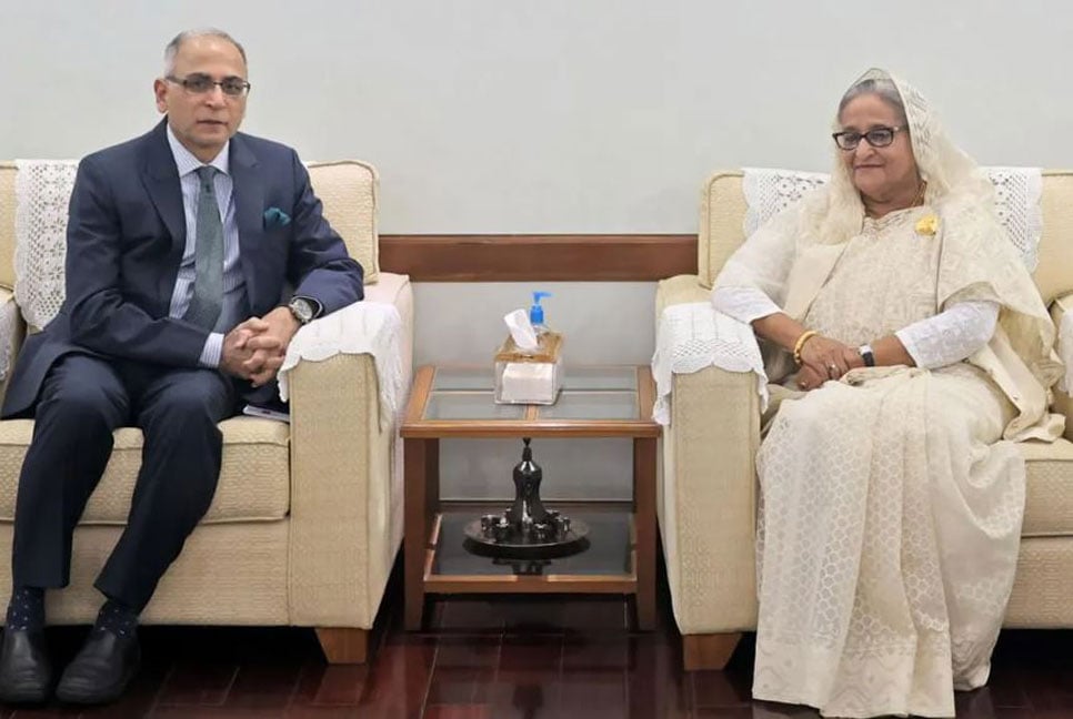 প্রধানমন্ত্রীর সঙ্গে ভারতের পররাষ্ট্র সচিবের বৈঠক