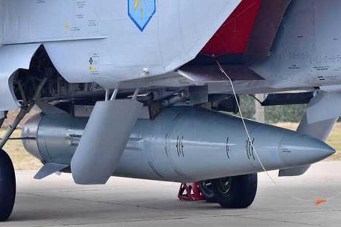 ইউক্রেনের বিমানঘাঁটিতে হাইপারসনিক মিসাইল নিক্ষেপ রাশিয়ার