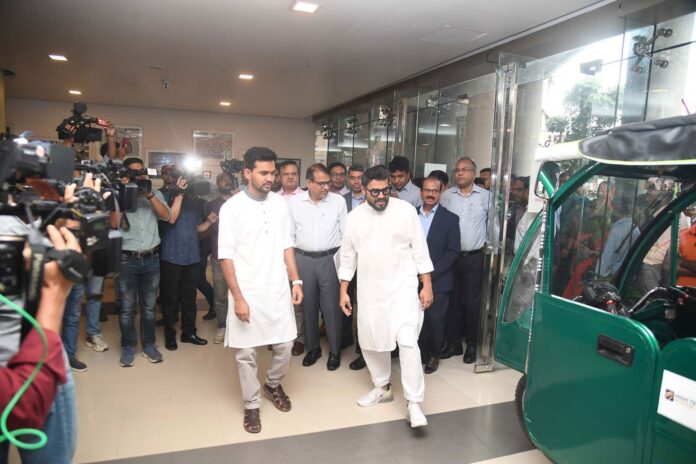 জুলাই গণঅভ্যুত্থানের অন্যতম অংশীজন রিকশাওয়ালা ভাইয়েরা: স্থানীয় সরকার উপদেষ্টা