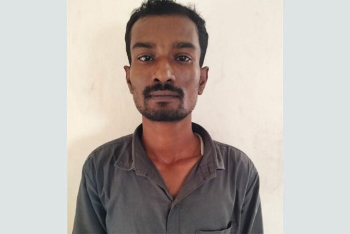 মোংলায় মাদক কারবারি আটক