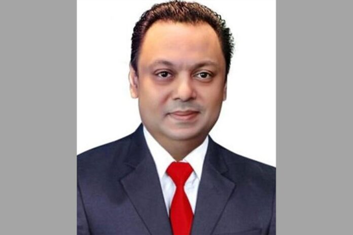 এনবিআর কর্মকর্তারা এতদিন আমাদের জ্বালিয়েছে, এখন সরকারকে: শওকত আজিজ