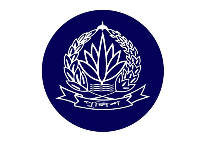 ৫ আগস্টের পর কর্মস্থলে অনুপস্থিত ১৩ পুলিশ কর্মকর্তা বরখাস্ত