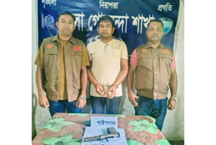 নোয়াখালীতে আওয়ামী লীগ নেতা পাইপগানসহ গ্রেফতার