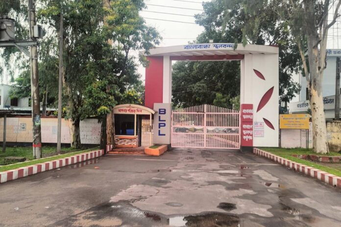 কমপ্লিট শাটডাউনে বাংলাবান্ধায় আমদানি-রপ্তানি বন্ধ