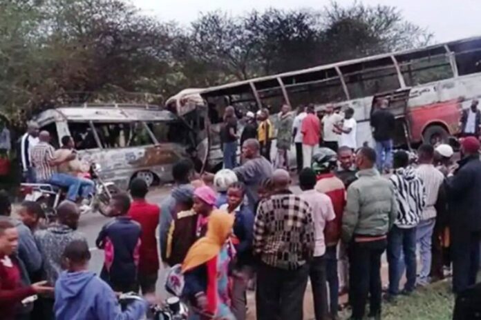 তানজানিয়ায় সংঘর্ষের পর বাস পুড়ে ৩৮ জনের মৃত্যু