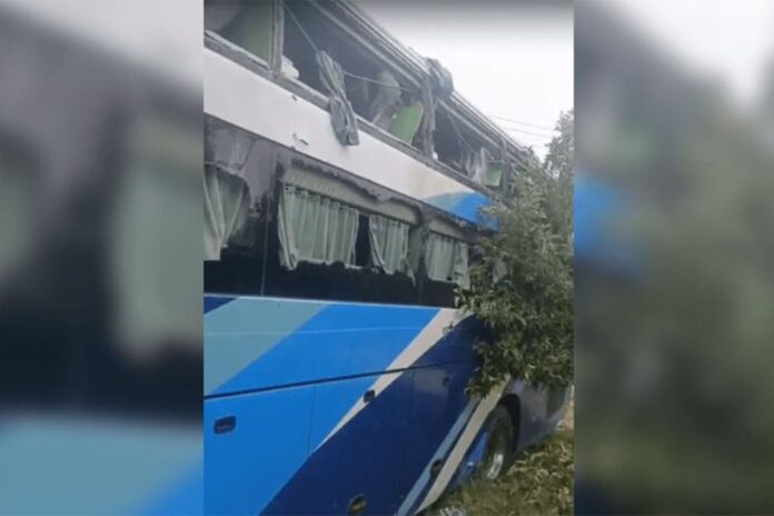 বেলুচিস্তানে যাত্রীবাহী বাসে সন্ত্রাসী হামলায় নিহত ৩, আহত ৭