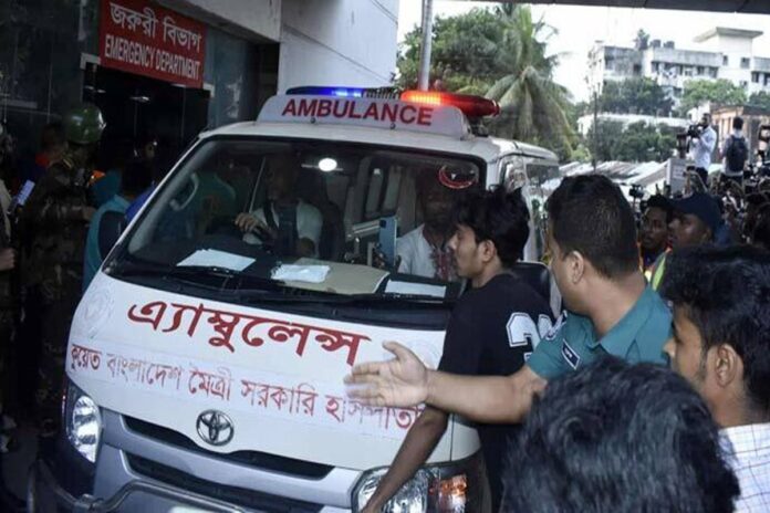 বিমান বিধ্বস্ত: আহতদের বিনামূল্যে চিকিৎসা