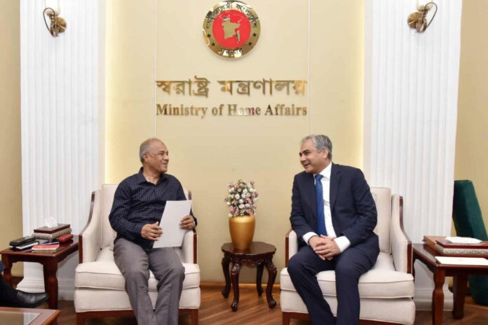 মাদক ও সন্ত্রাস দমনে বাংলাদেশ ও পাকিস্তান একসঙ্গে কাজ করার প্রত্যয়