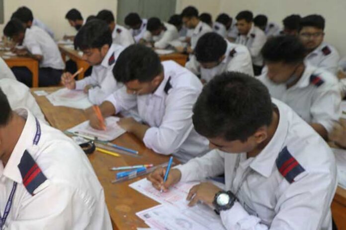 ২২ ও ২৪ জুলাইয়ের স্থগিত পরীক্ষা একই দিনে সকাল-বিকালে হবে