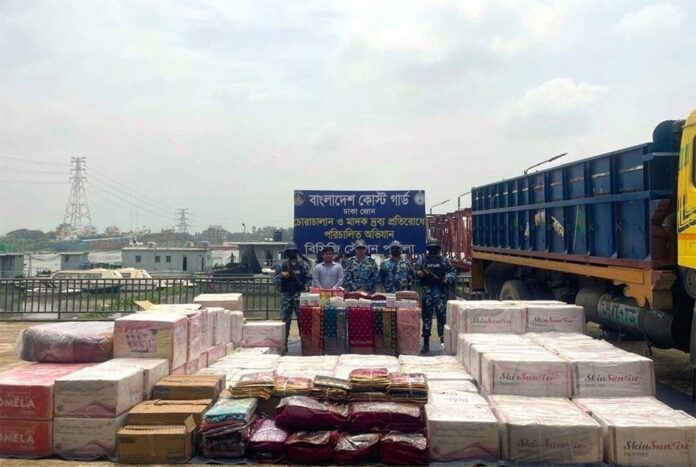 দেড় কোটি টাকার ভারতীয় পণ্য জব্দ