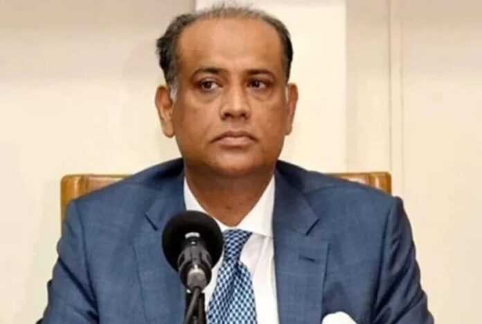 সাবেক ভূমিমন্ত্রী সাইফুজ্জামানসহ ৩১ জনের নামে দুদকের মামলা