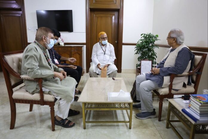 1753365118-6185bd02457da5f711fa038be6951aa0 ১৫ বছরে আওয়ামী সন্ত্রাসে নিহতদের তালিকা প্রস্তুতের নির্দেশ প্রধান উপদেষ্টার