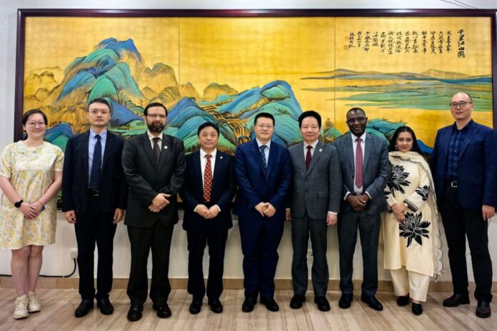 চীন এবং ফাও বাংলাদেশে খাদ্য নিরাপত্তা বৃদ্ধি নিয়ে আলোচনা