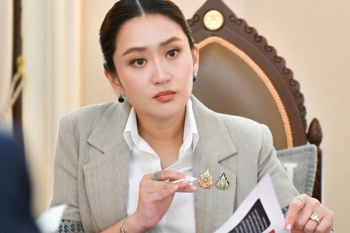 কম্বোডিয়া-থাইল্যান্ড দ্বন্দ্ব : বন্ধুত্ব ভেঙে রক্তক্ষয়ী সংঘাত কেন?