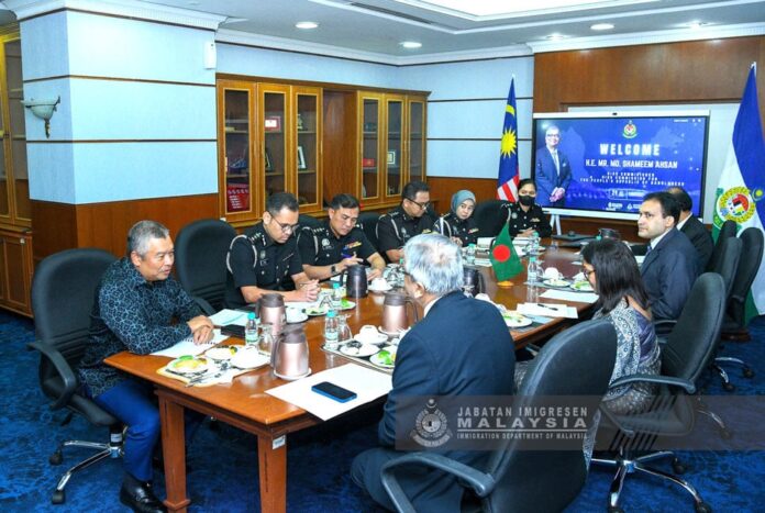 মালয়েশিয়ার ইমিগ্রেশন মহাপরিচালকের সঙ্গে হাইকমিশনারের সৌজন্য সাক্ষাৎ