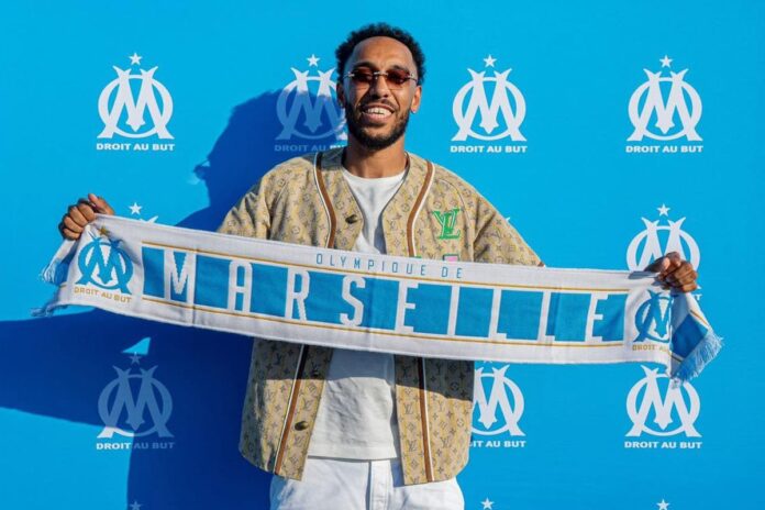 ৩৬ বছর বয়সে সৌদি ছেড়ে ফের ইউরোপে অবামেয়াং