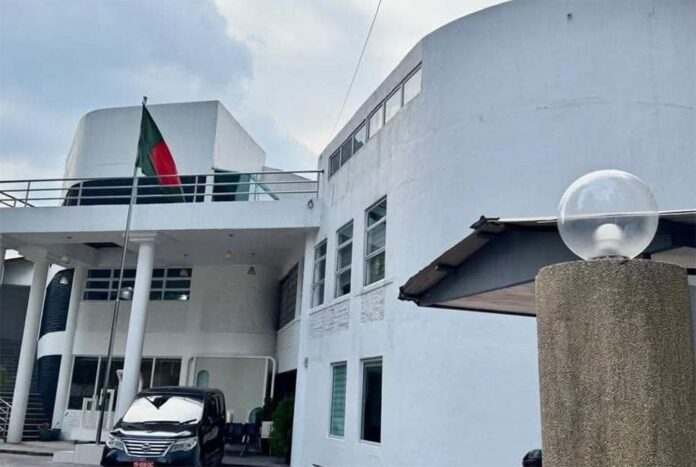 1754062559-6d12f14d29de832db8f0b339a841250a মালয়েশিয়া যেতে আগ্রহীদের সতর্ক করলো হাইকমিশন