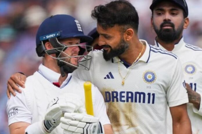 1754132836-8fc320cce32b8ece7a96964405aed6e0 'ডাকেটের সঙ্গে আকাশের ঘটানো কাণ্ডটা অদ্ভূত'