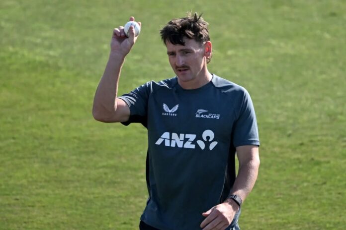 চোটে ছিটকে গেলেন স্মিথ, সুযোগ পেলেন ফক্স