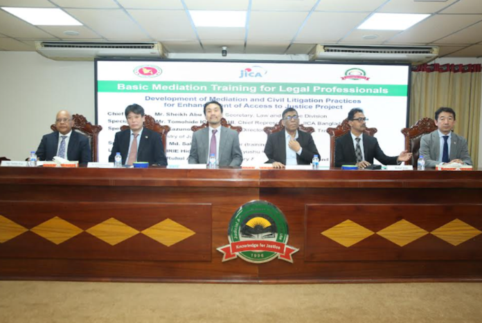 বিচার ব্যবস্থায় মধ্যস্থতার ব্যবহার বাড়াতে আইনজীবীদের প্রশিক্ষণ