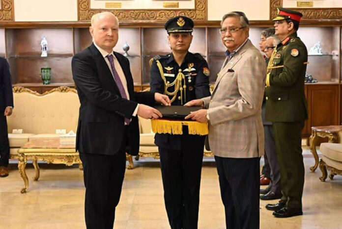 বাংলাদেশে জার্মানির নতুন রাষ্ট্রদূতের দায়িত্ব গ্রহণ