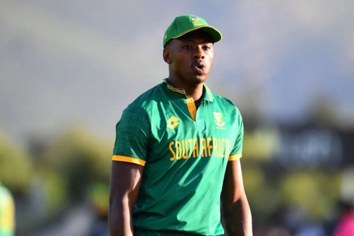 অস্ট্রেলিয়া সিরিজের আগে ছিটকে গেলেন রাবাদা