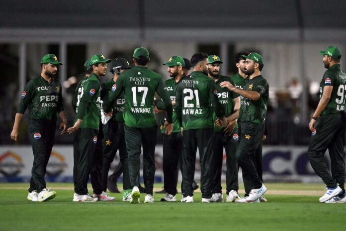 পিসিবির কেন্দ্রীয় চুক্তিতে নতুন ১২ মুখ, বাদ ৮ ক্রিকেটার