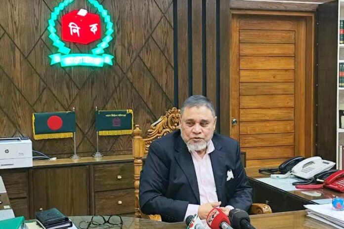 1755618627-7288661a0b369067c788f1130dd74daa প্রবাসীদের ভোটার কার্যক্রম দেখতে কানাডা যাচ্ছেন সিইসি