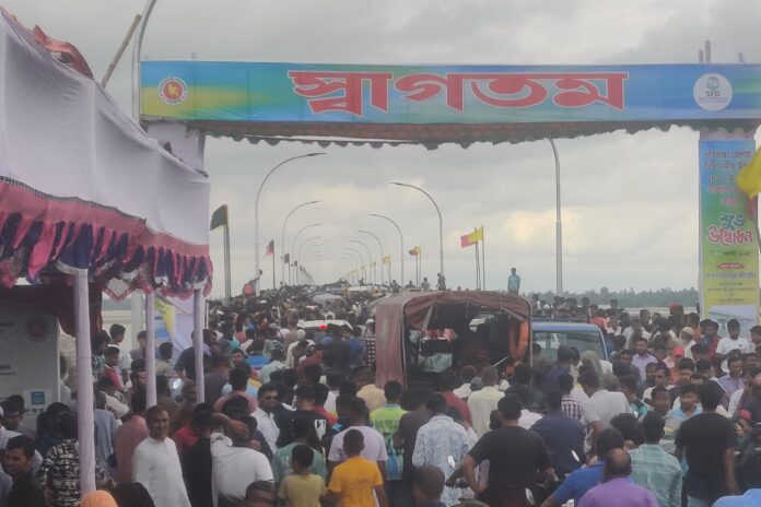 তিস্তার বুকে চালু স্বপ্নের মওলানা ভাসানী সেতু