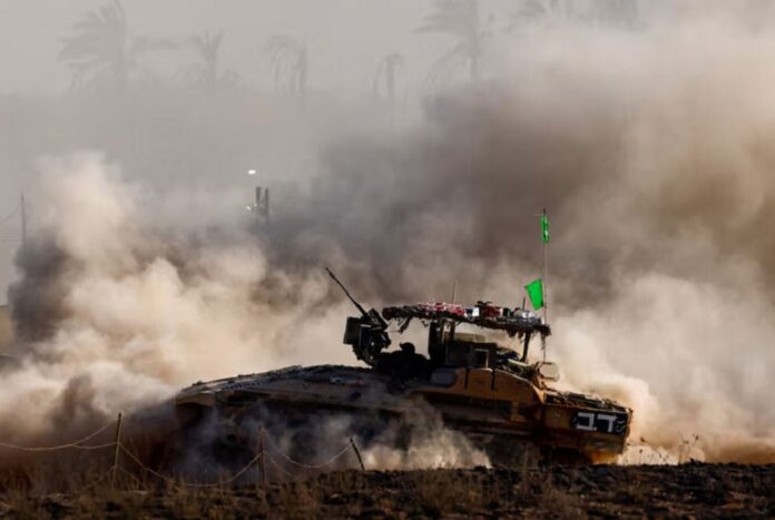 গাজায় স্থল অভিযান শুরু করেছে ইসরায়েল, আতঙ্কে শহর ছাড়ছে ফিলিস্তিনিরা