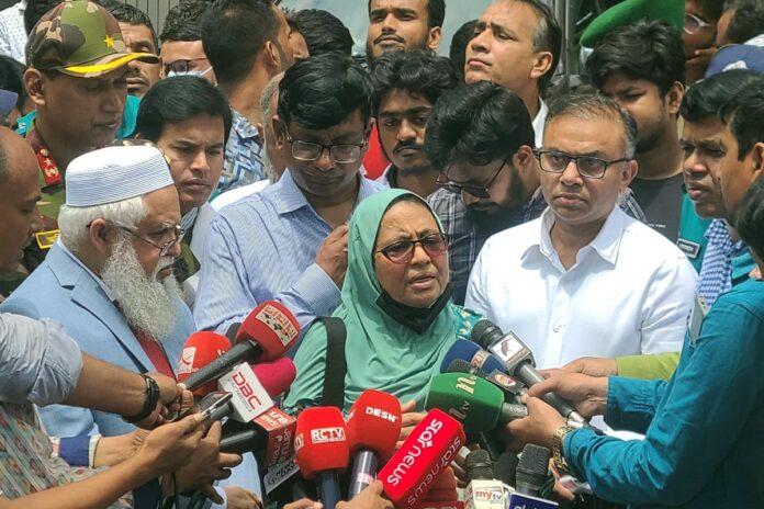 রংপুরে ৫৬০ শয্যার বিশেষায়িত হাসপাতাল হবে : স্বাস্থ্য উপদেষ্টা