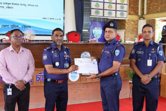1756478574-4f9915f209fdb607fabee7d1d5f82438 ভালো কাজে স্বীকৃতি পেলেন ফটিকছড়ি থানার ওসি নূর আহমদ