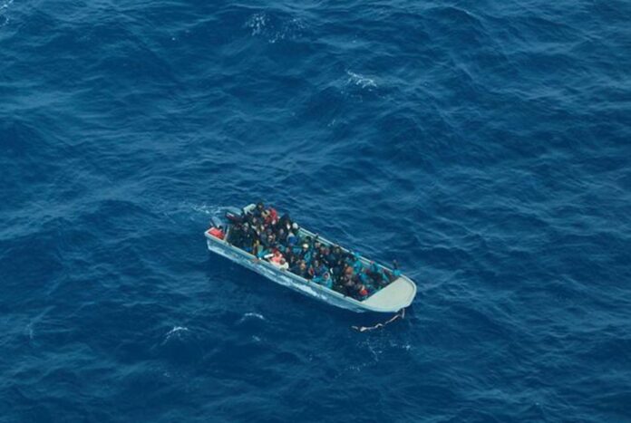 পশ্চিম আফ্রিকার উপকূলে অভিবাসী নৌকা ডুবে ৭০ জনের প্রাণহানি