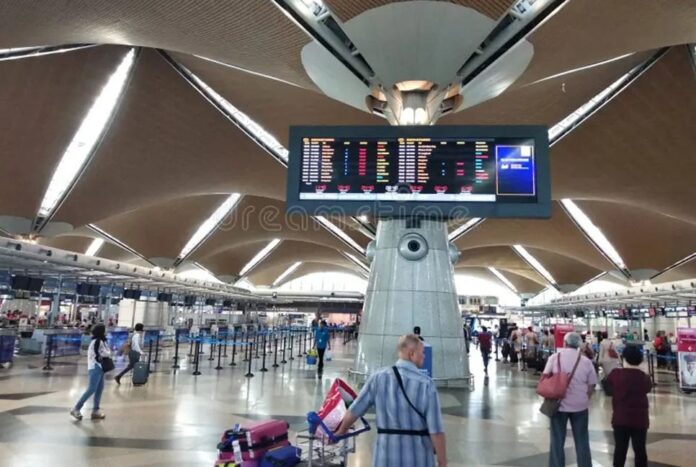 1756554640-30aa938d1e0a12de6c05241d22325dfd কুয়ালালামপুর বিমানবন্দরে আটকে দেওয়া হলো ১০৪ বিদেশির প্রবেশ