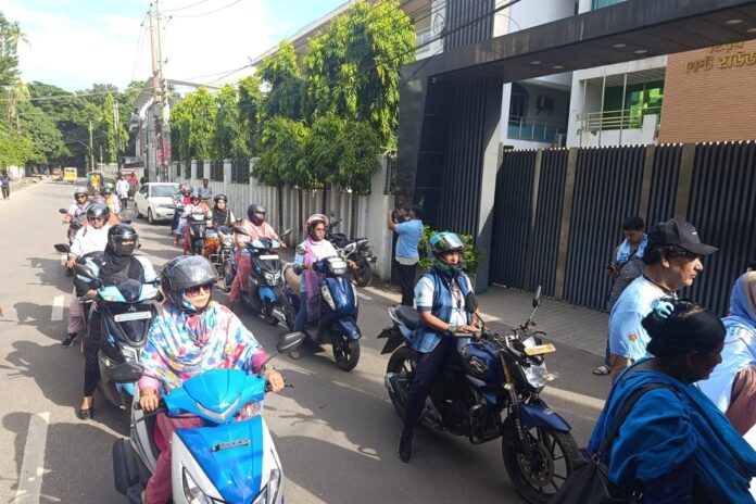 1756570681-ed9d3bc40058b84a6fb544839ef07a02 নিরাপত্তা চেয়ে নারী বাইকারদের র্যালি