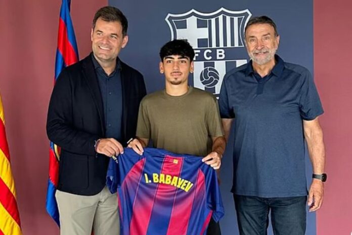 1756613863-8785a7cdb14227a83d01ce0279892775 বার্সেলোনায় ১৭ বছর বয়সী মিডফিল্ডার, কে এই ইব্রাহিম বাবায়েভ?
