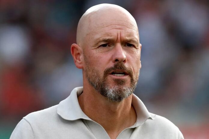 দায়িত্ব নেওয়ার ৩ ম্যাচ পরেই বরখাস্ত টেন হ্যাগ