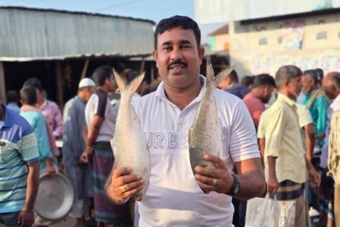 পদ্মার দুই ইলিশ ১৬ হাজার টাকায় বিক্রি