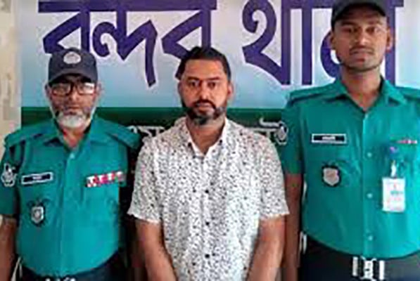 1756995938-0331f1beab22fb6d25616fda3a99b07b পুলিশ সদস্যকে কুপিয়ে জখম, ছাত্রলীগ নেতা গ্রেফতার