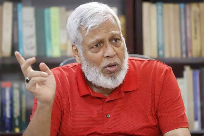 দামি ঘড়ি-আইপ্যাড ফিরিয়ে দিলেন উপদেষ্টা ফাওজুল কবির