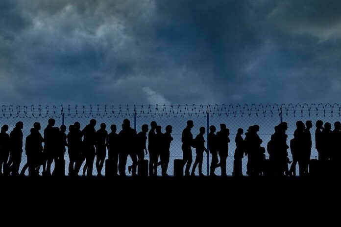 সাত মাসে প্রায় দেড়লাখ অবৈধ অভিবাসীকে বহিষ্কার করেছে যুক্তরাষ্ট্র