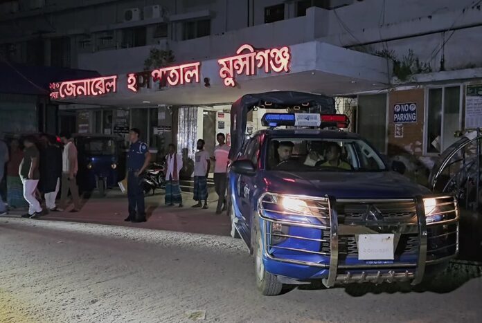 মুন্সিগঞ্জে বিএনপি’র দুইপক্ষের সংঘর্ষ, গুলিবিদ্ধ ৮