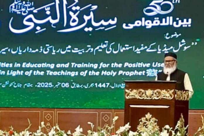 সামাজিক যোগাযোগ মাধ্যমের সঠিক ব্যবহার নিশ্চিত করা রাষ্ট্রের দায়িত্ব: ধর্ম উপদেষ্টা