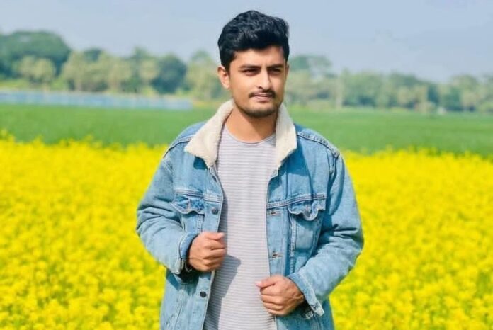 1757908065-a4dba9b67cf54c1c9da7b162dfbc1b74 শিবচরে হত্যা মামলার আসামিকে প্রকাশ্যে কুপিয়ে হত্যা