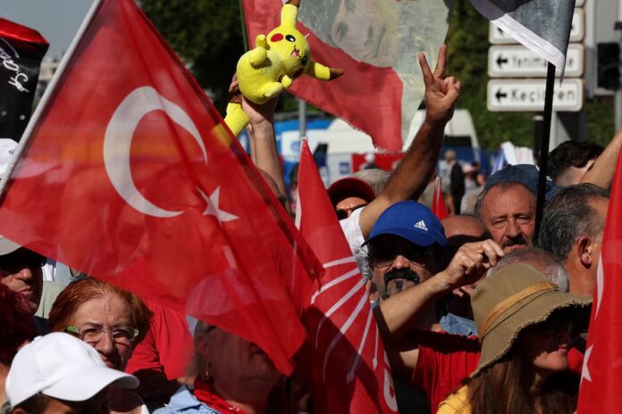 1757913477-a534581da89ba28d3fb4064b725e8c8c বিক্ষোভে উত্তাল তুরস্ক, এরদোয়ানের পদত্যাগ দাবি